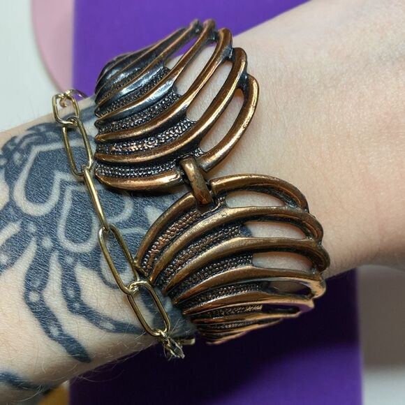 💛 Vintage Copper Angel Wings Bracelet - Picture 4 of 4